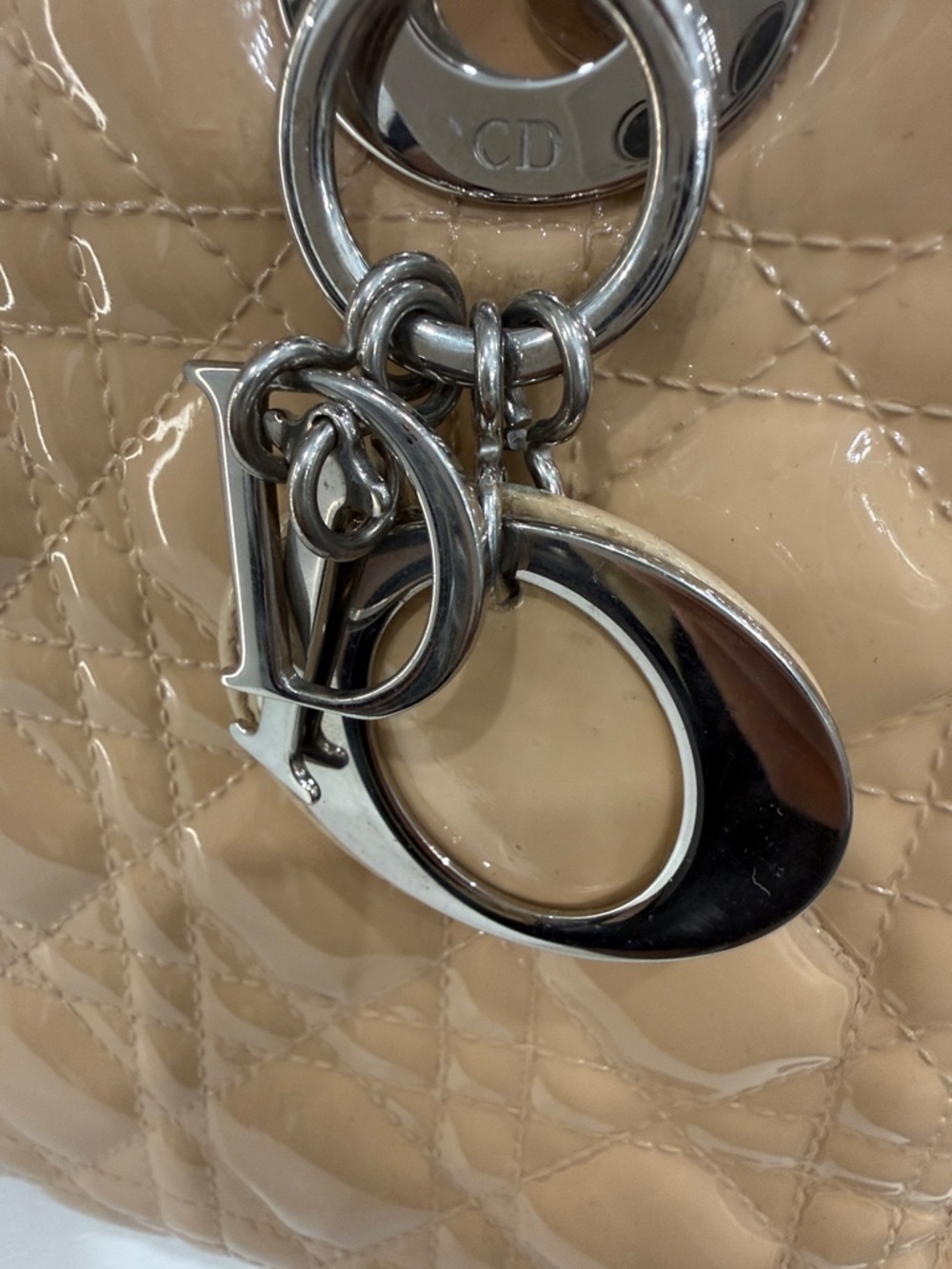 Dior Lady Dior Patent Leather Bag- nude beige - Picture 4 of 6